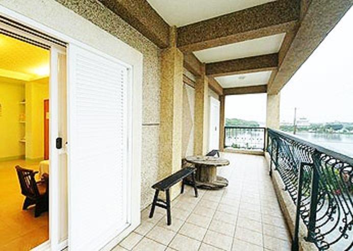 Harmony Village Вужие Стая снимка